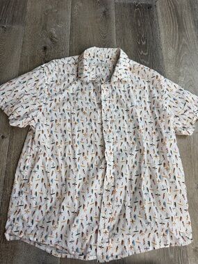 Men's White Short-Sleeve Button-Down Shirt with Surfboard Print 0607